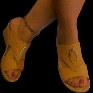 Size: 8 Leather Tan slides with two-inch heels by "Good Choice"